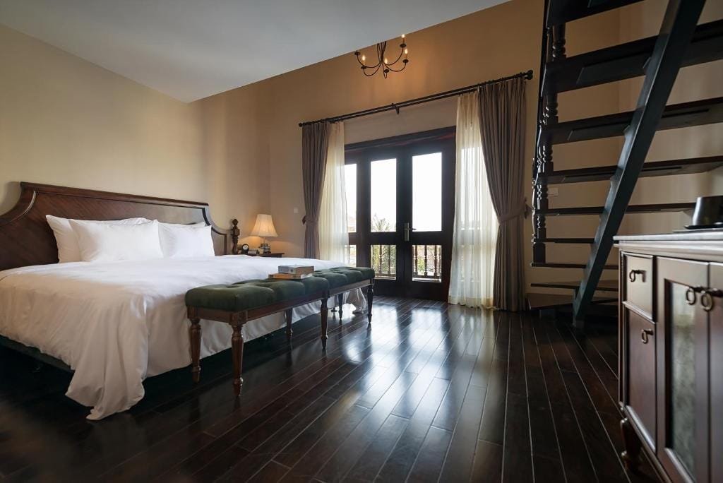 Duplex Suite - Club Wing (2)