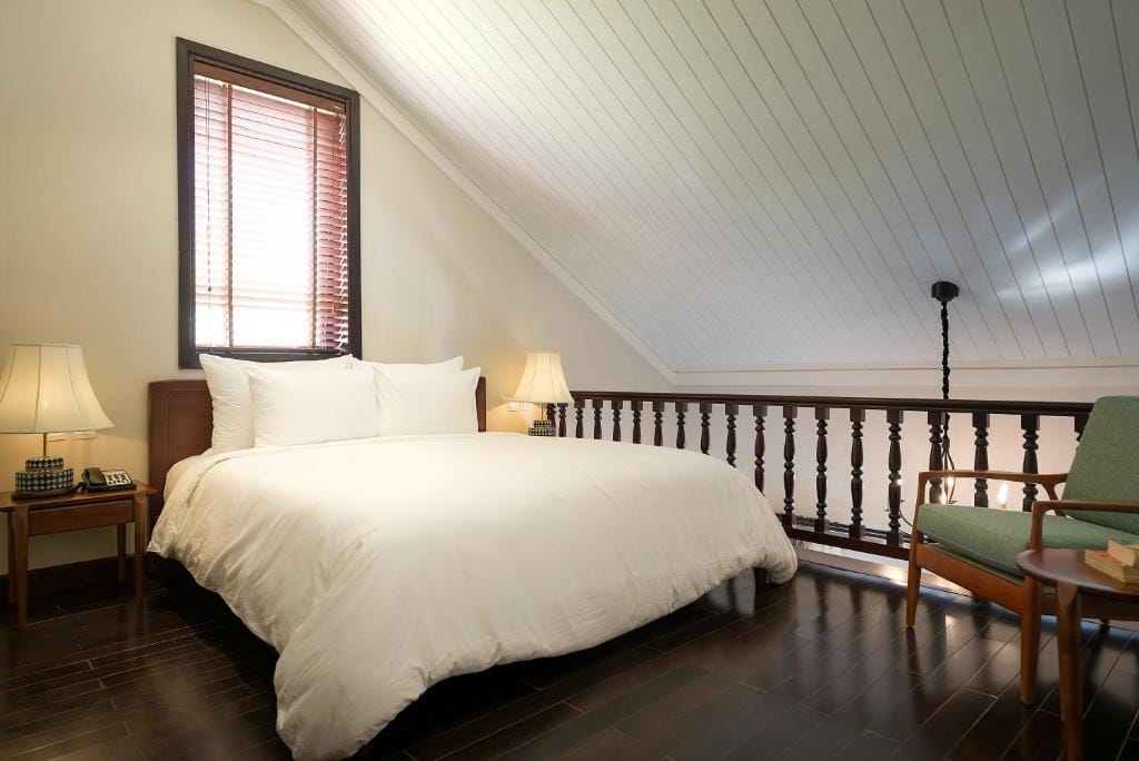 Duplex Suite - Club Wing (9)