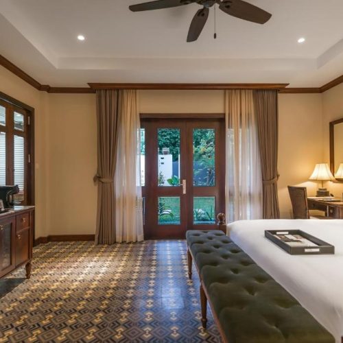 Junior Suite with Balcony – Club Wing