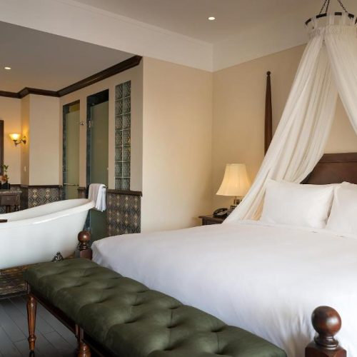 Premium Suite with Terrace – Club Wing