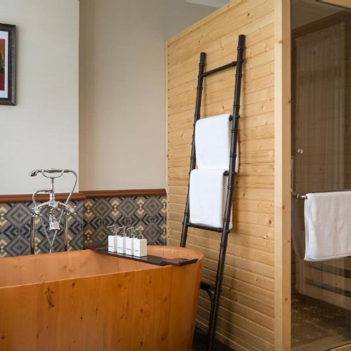 Veranda Suite with Pool View – Club Wing