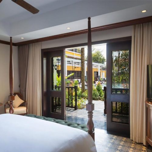 Veranda Suite with Pool View – Club Wing
